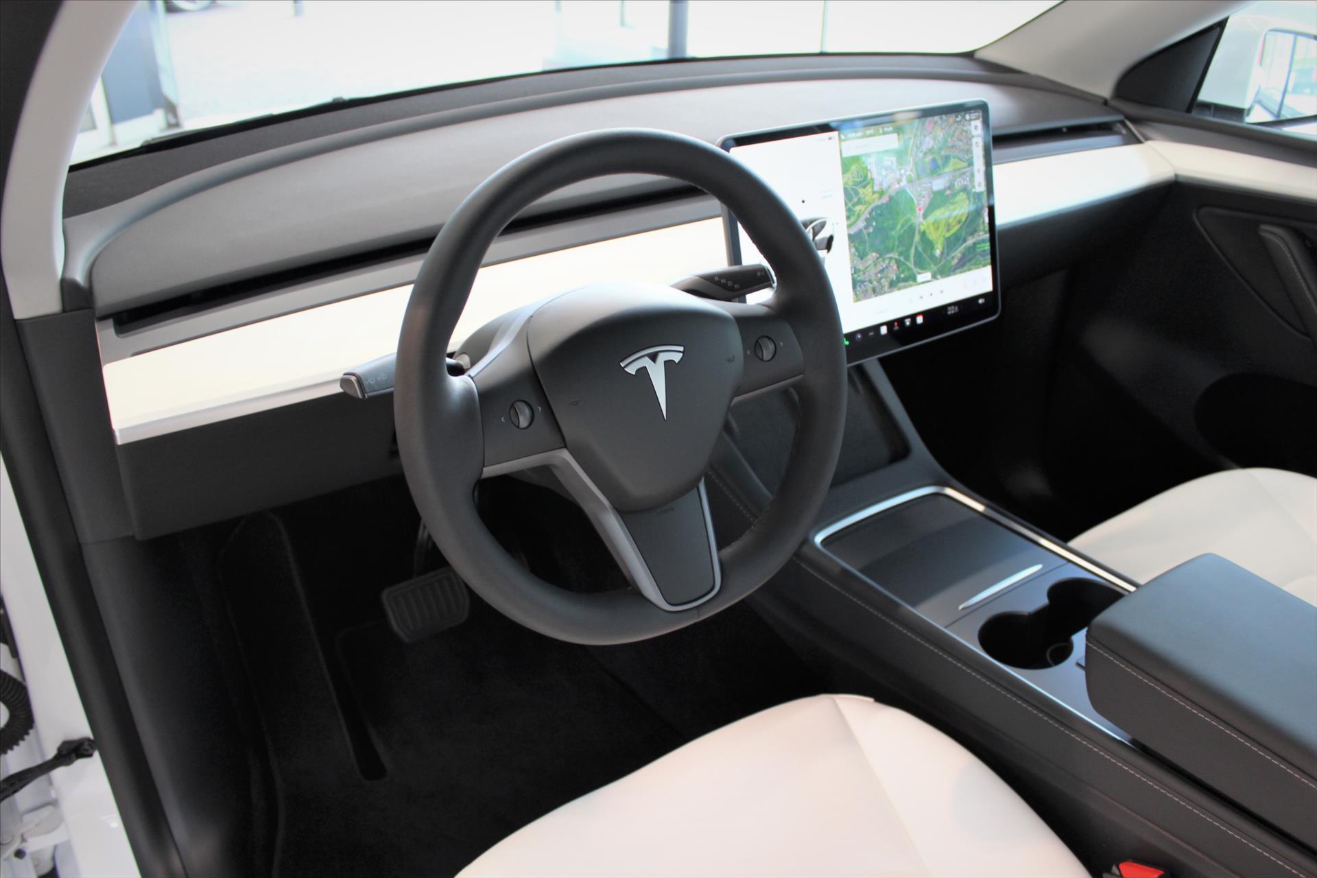 Tesla</span> Model Y