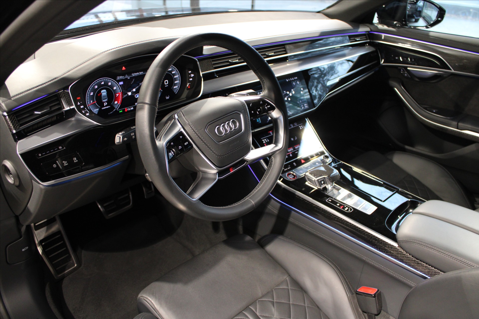 Audi S8